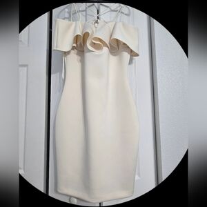 Guess Mara Elegant Cream Off-Shoulder Dress